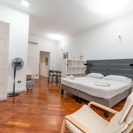 Apartament Via Atri 25 Neapol Zewnętrze zdjęcie