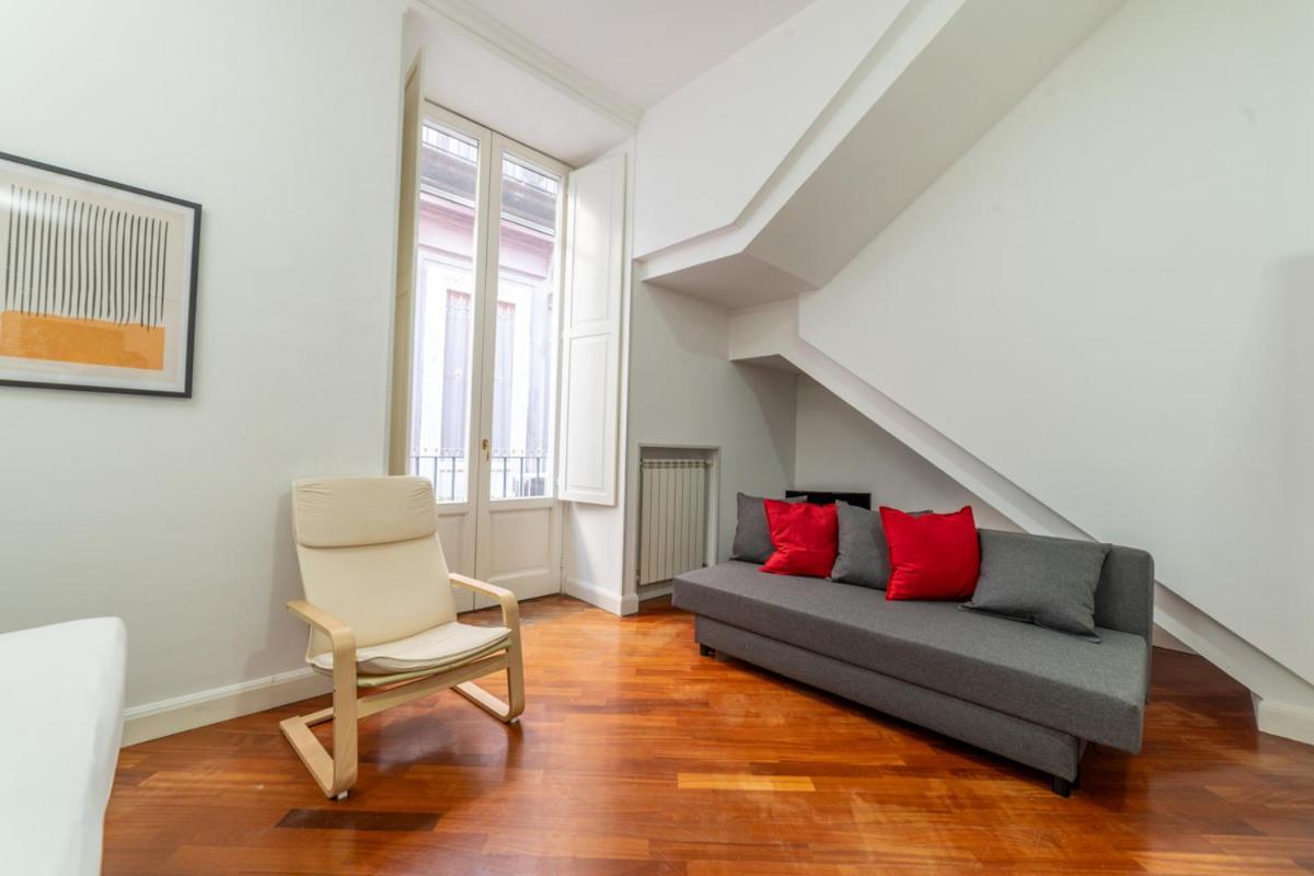 Apartament Via Atri 25 Neapol Zewnętrze zdjęcie